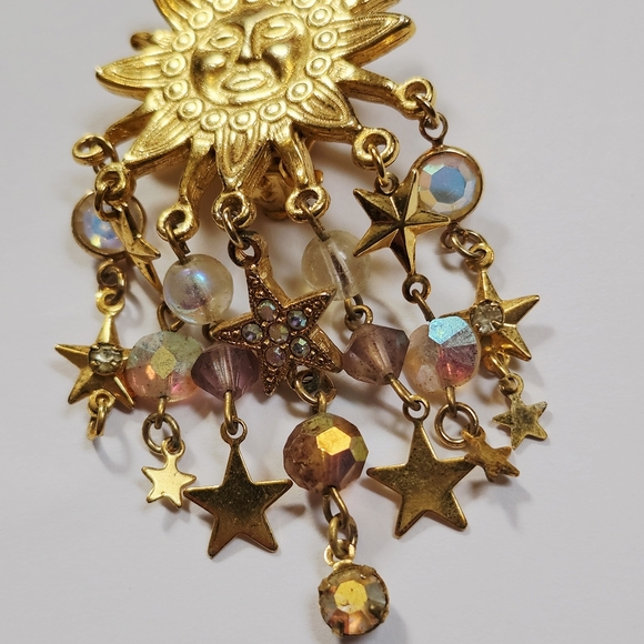 Kirks Folly Gold Tone Sun Face Stars Iridescent Beads Dangle Clip-on Earring - Picture 2 of 4